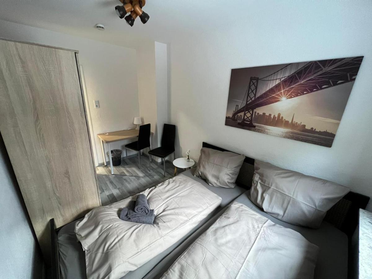 Schoenes Einfaches Zimmer In Oldenburg 109 Lägenhet Exteriör bild
