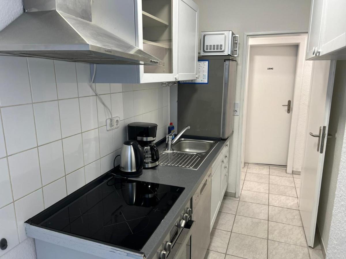 Schoenes Einfaches Zimmer In Oldenburg 109 Lägenhet Exteriör bild