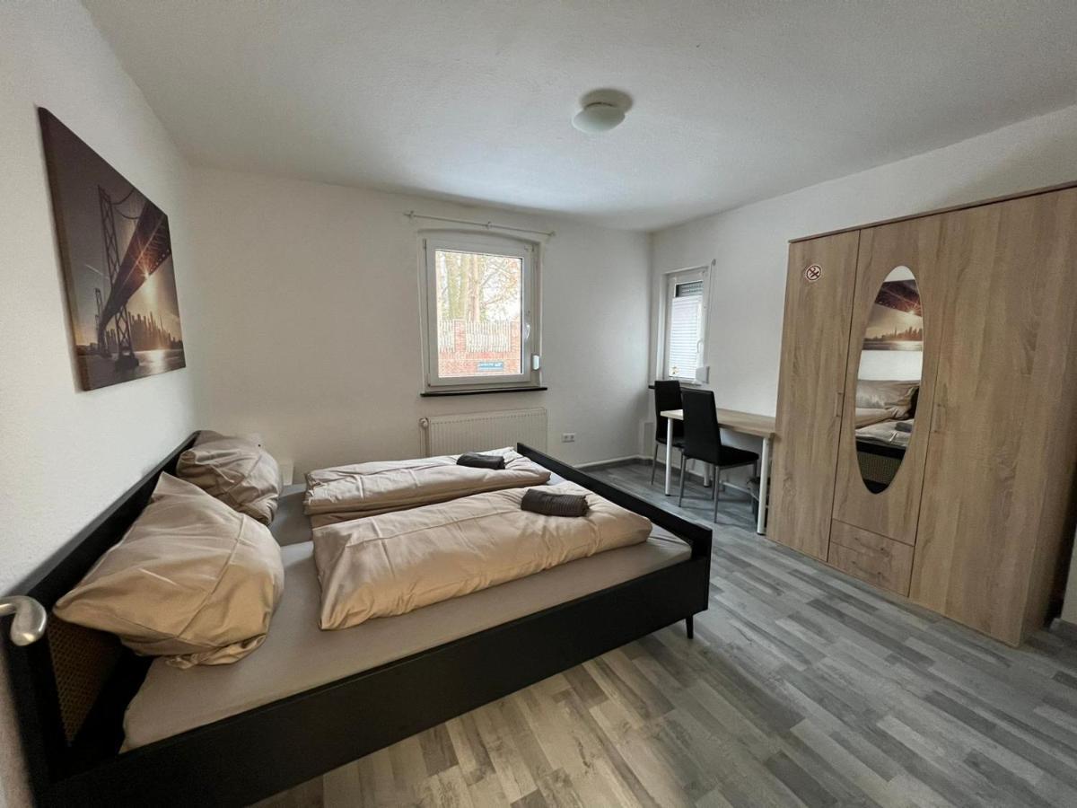 Schoenes Einfaches Zimmer In Oldenburg 109 Lägenhet Exteriör bild